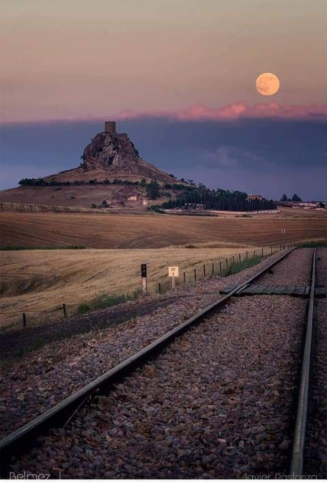 Atardecer En El Castillo De Belmez